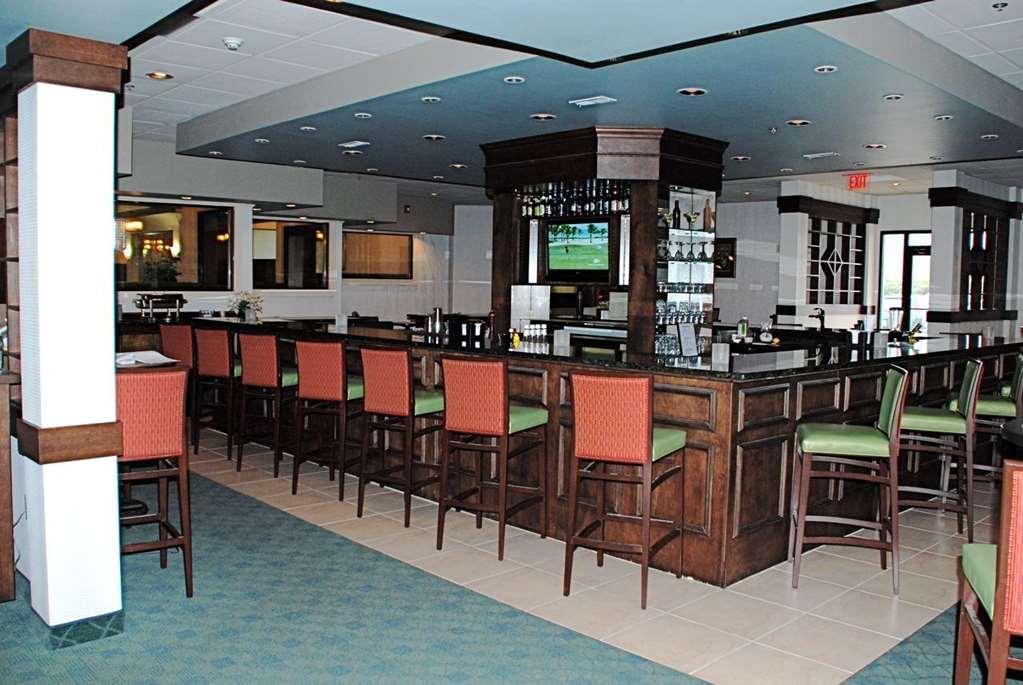 Doubletree By Hilton Феєтвілл Ресторан фото